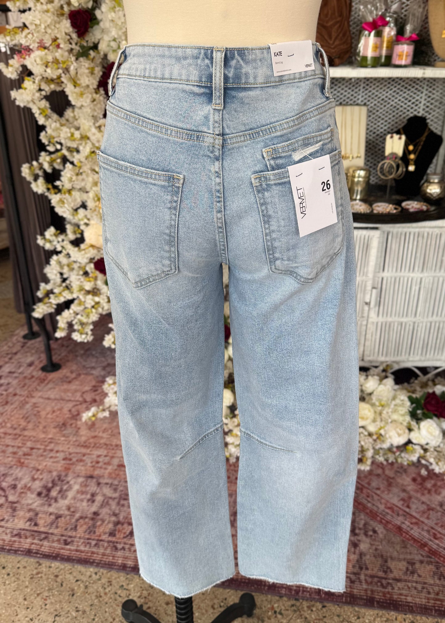 Vervet Heroine - High Rise Barrel Jean