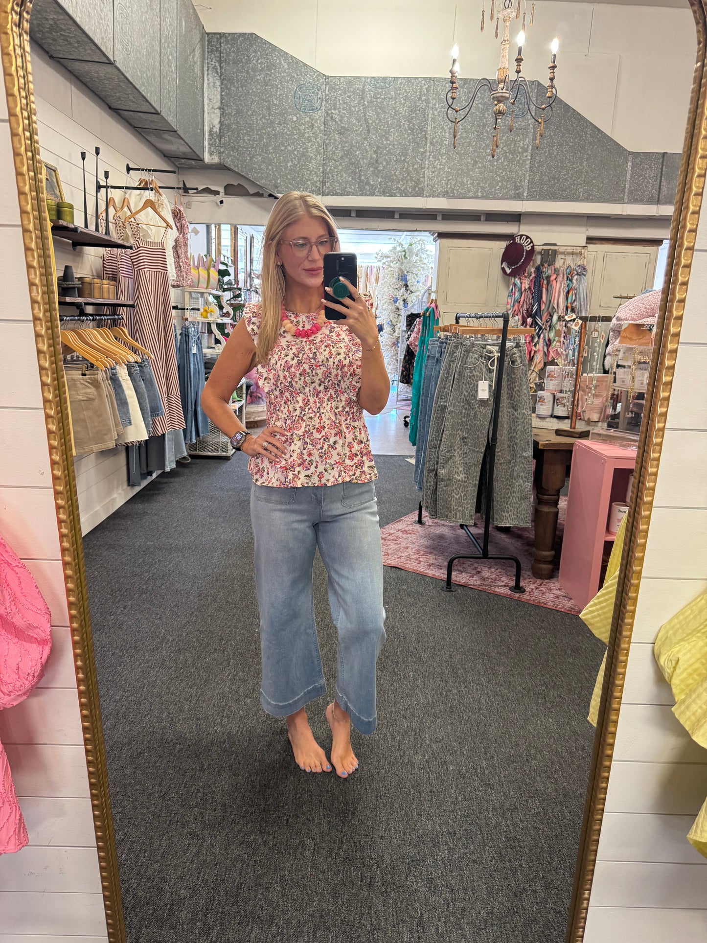 Floral Print Keyhole Back Blouse